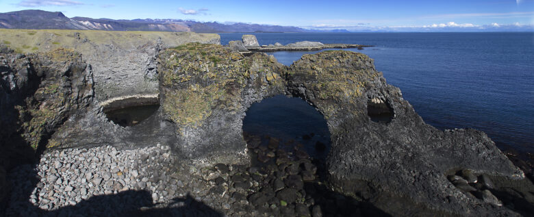 Basaltbogen Gatklettur, Arnarstapi
