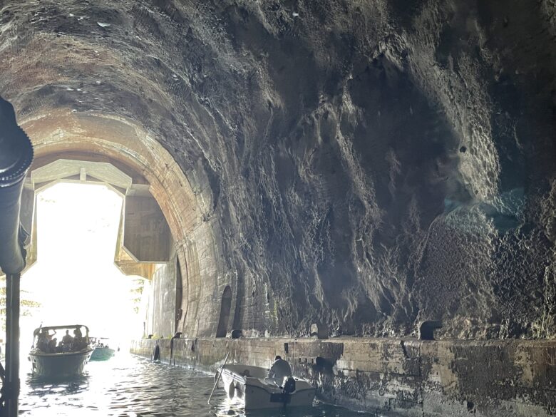 ユーゴスラビア時代の潜水艦停泊地