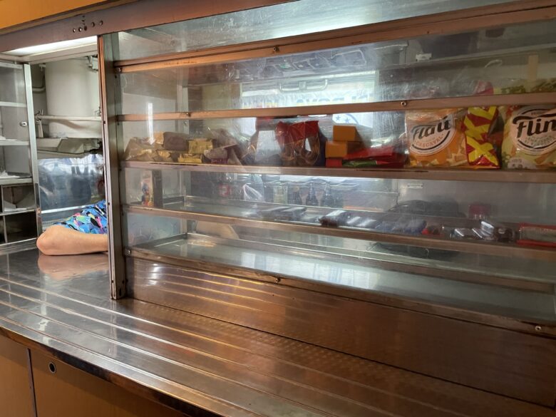 プリエテニア号の売店